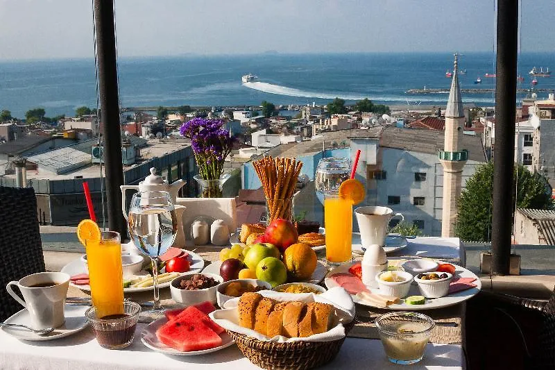 Rosalie Palace Istanbul 2*,