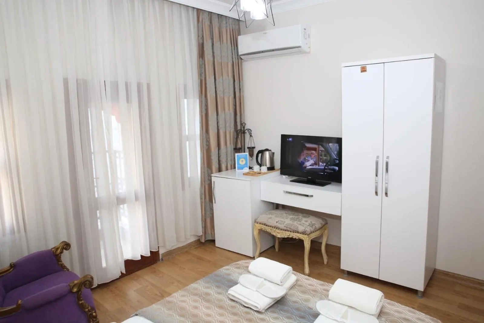 Rosalie Palace Istanbul Hotel