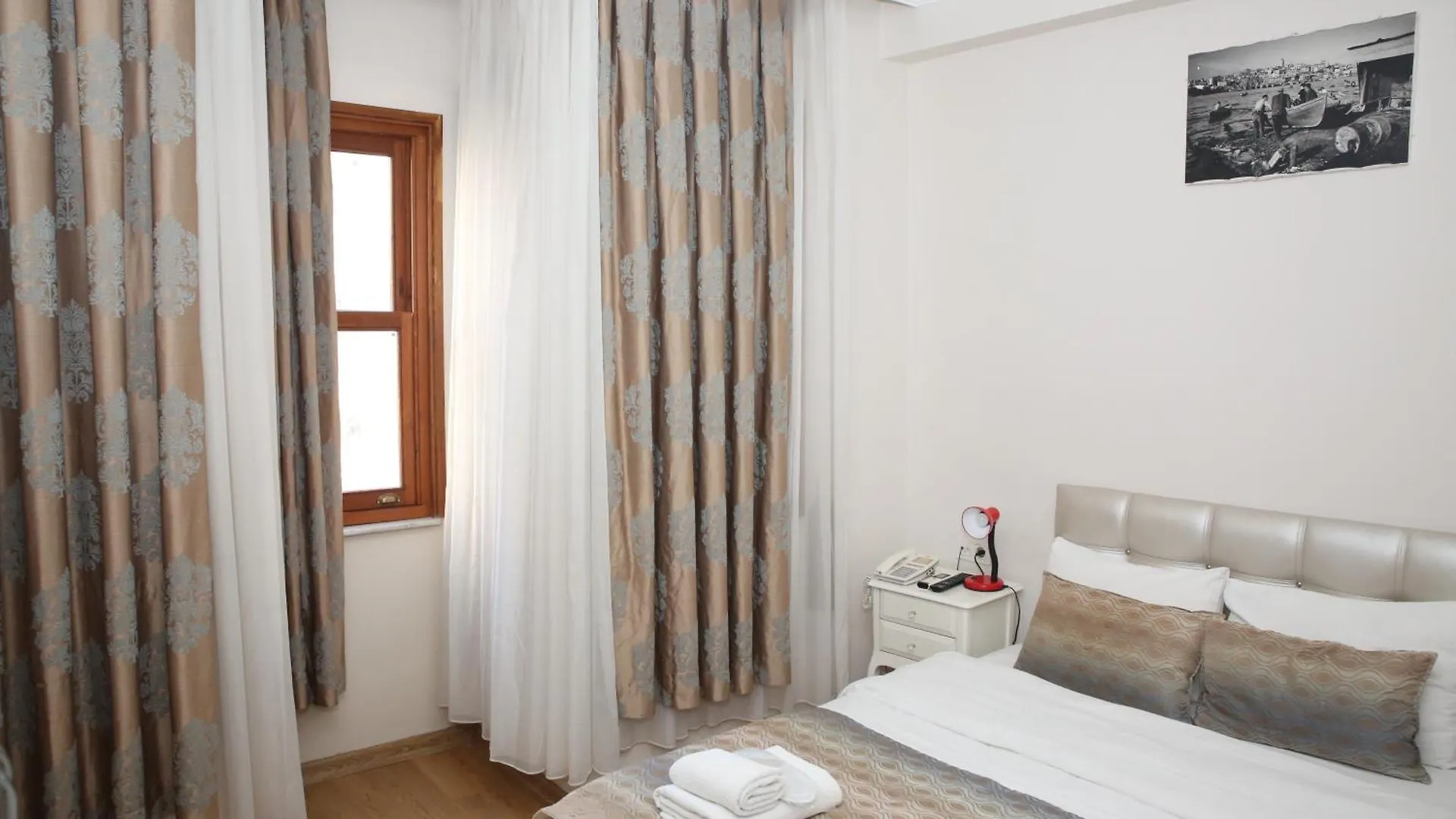** Hotel Rosalie Palace Istambul Turquia